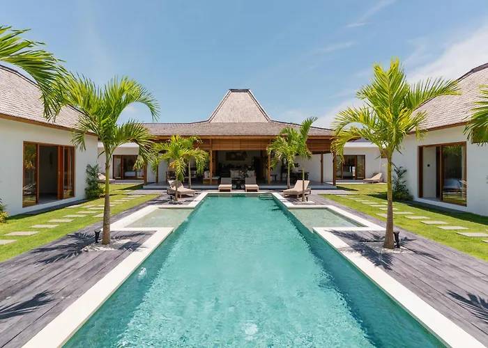 Sora By Alfred In Bali 塞米亚克